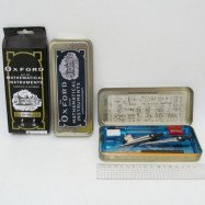 Готовальня мет.футляр 9пр."Университетская" (Oxford), 2 треуг,трансп,лин 15см, циркуль, к.н